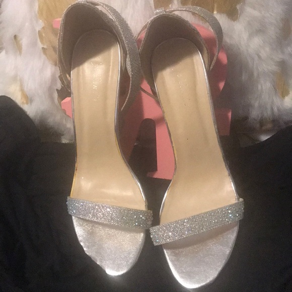 Eye Candle silver heel 3 in heels - Picture 1 of 3